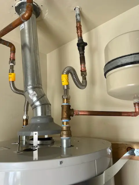 Water heater installation and plumbing repair in La Puente